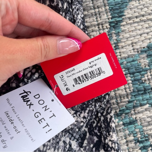 Spanx Faux Leather Snake Shine Leggings - Picture 11 of 15